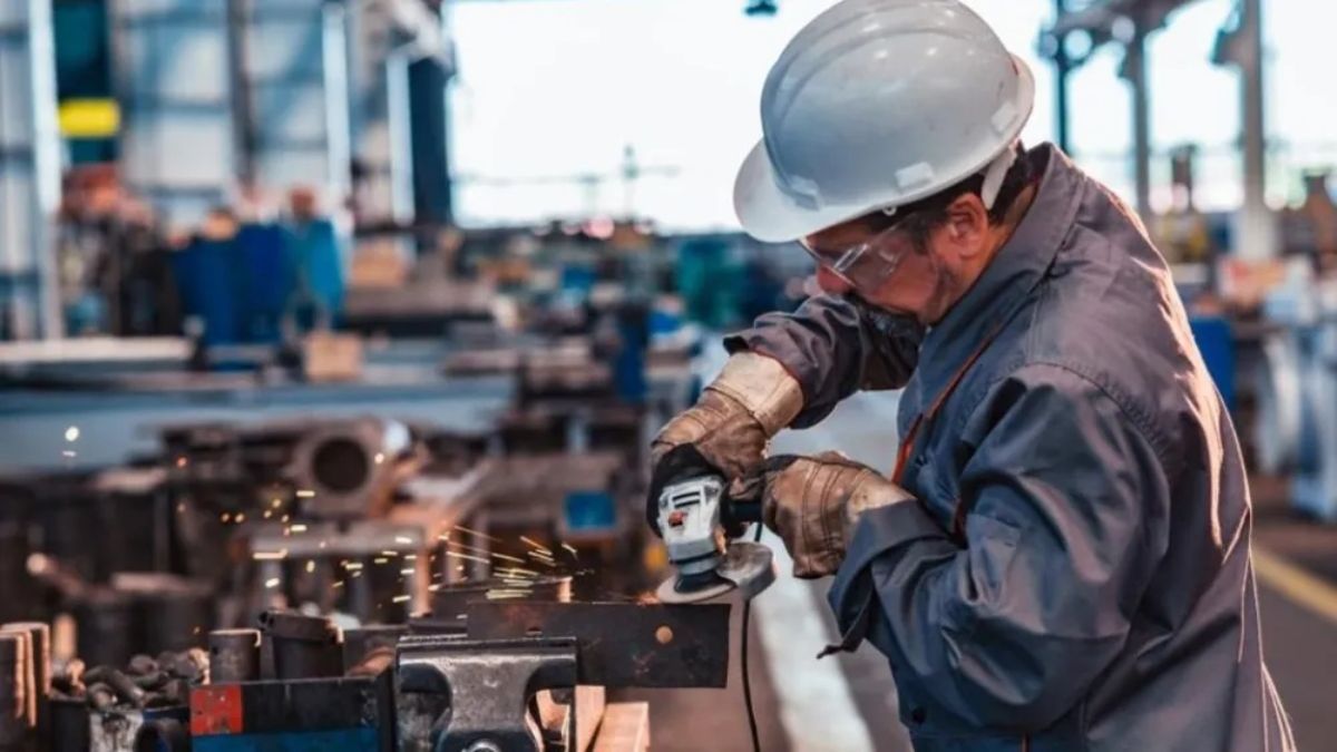 La UIA calcula una baja industrial del 5,7 por ciento en agosto