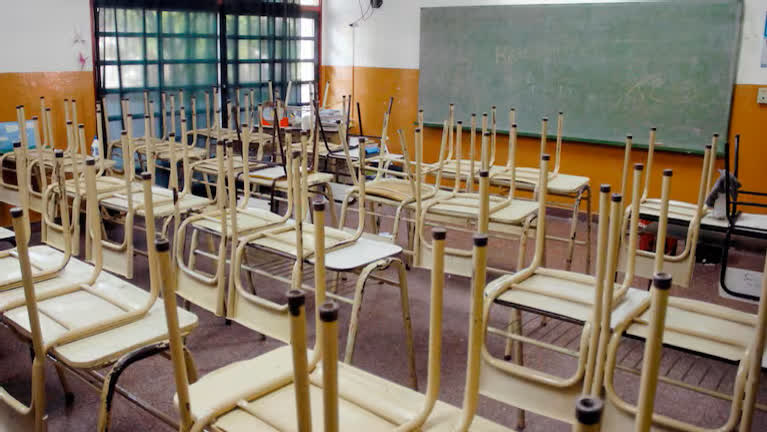 El paro docente registra un alto acatamiento