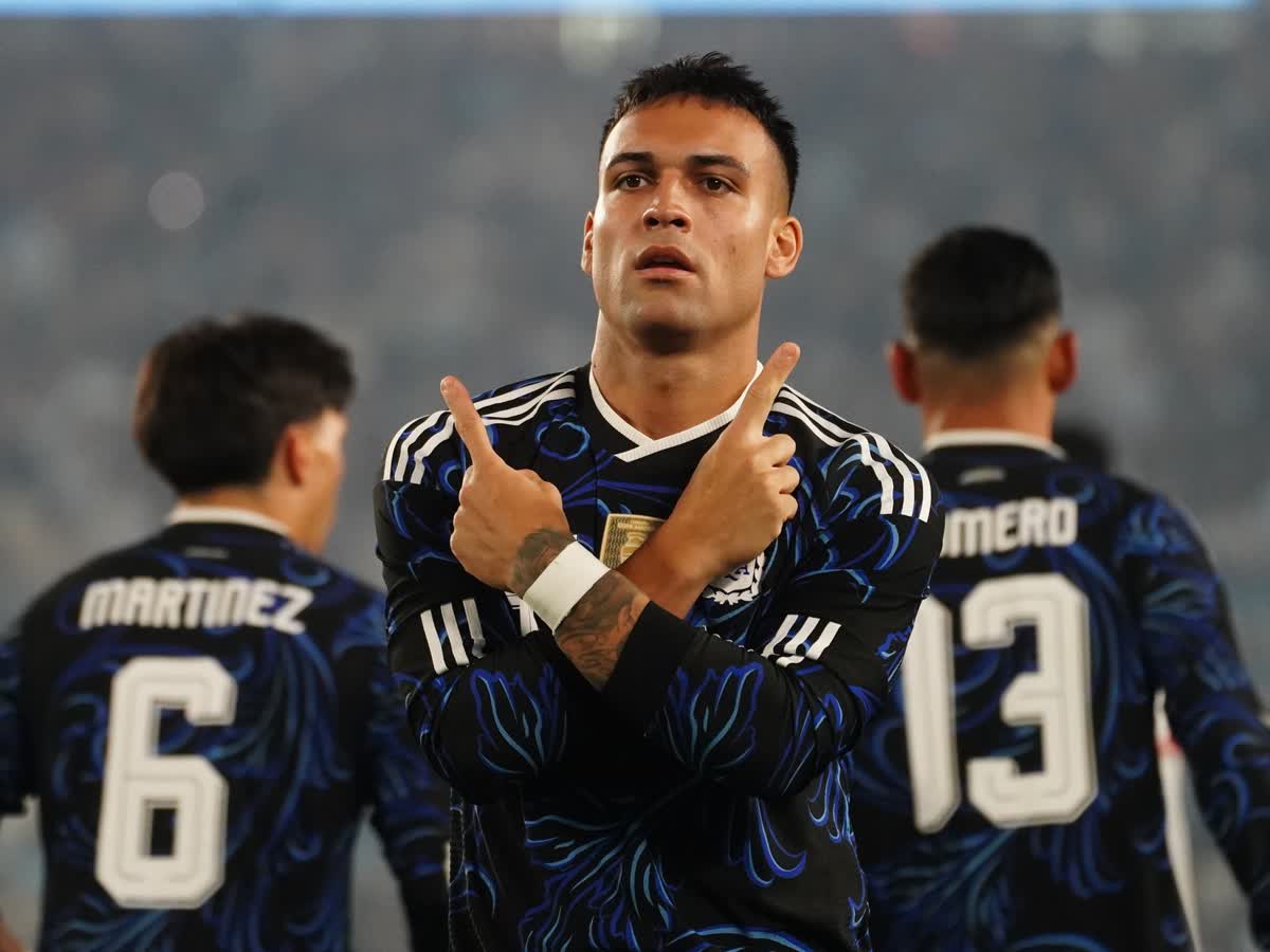 Lautaro Martínez alcanza a Agüero como tercer goleador histórico