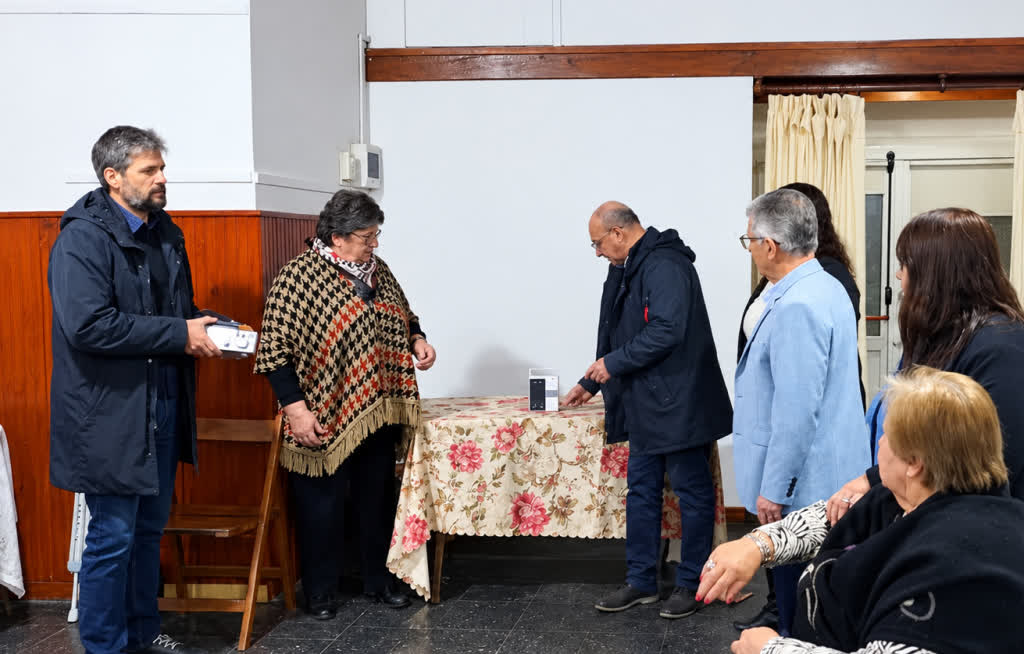El Club de Leones entrega nuevos equipos al Hospital Municipal