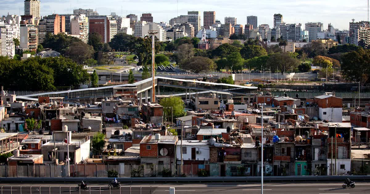 La desigualdad de ingresos baja pero el sector más rico gana trece veces más