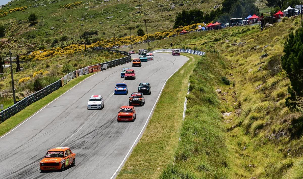 El Zonal del Atlántico compite en el circuito chico del Fangio