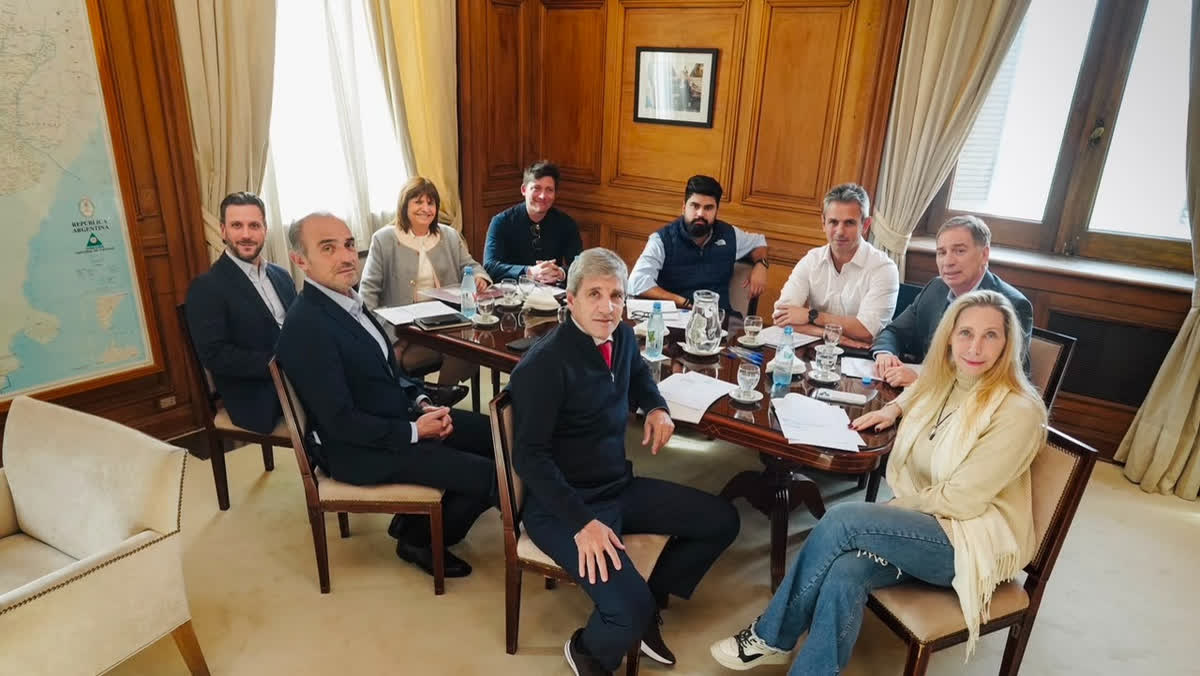 El Gobierno reúne a su mesa política para definir la estrategia legislativa
