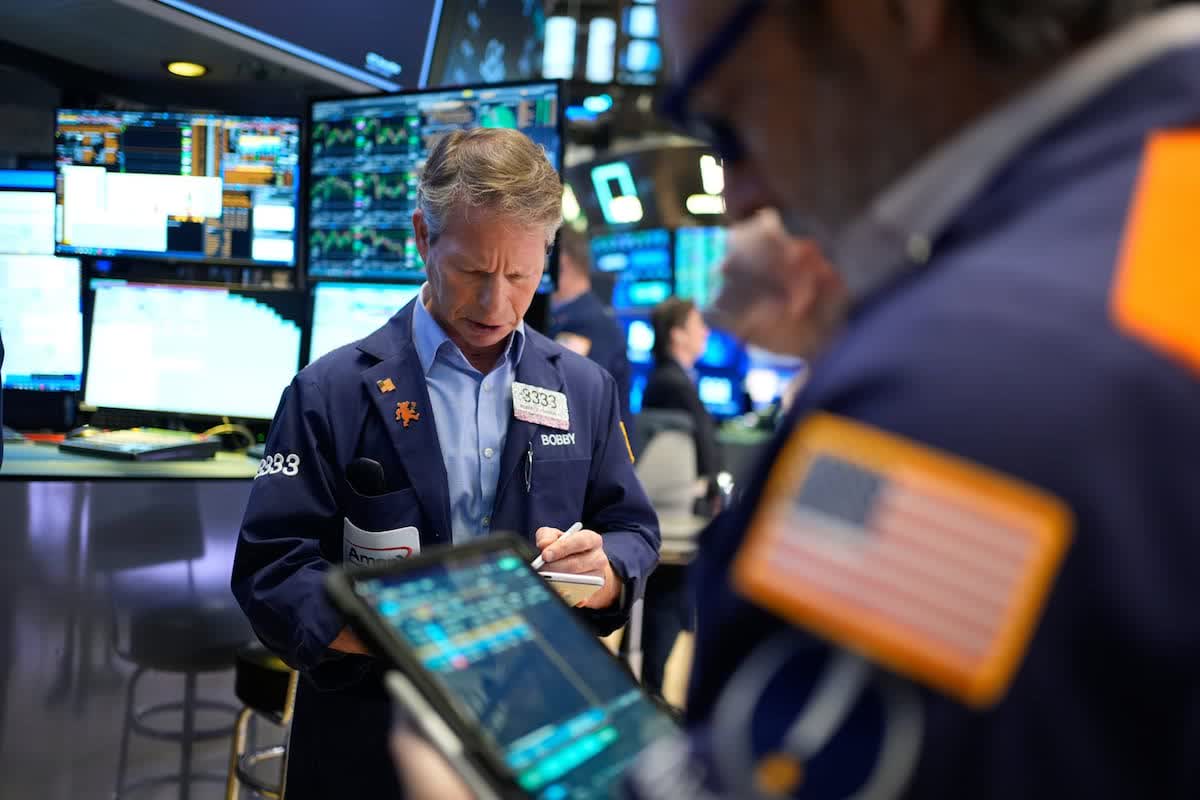 El riesgo país sube a 648 puntos básicos y el dólar mayorista llega a 1518 pesos