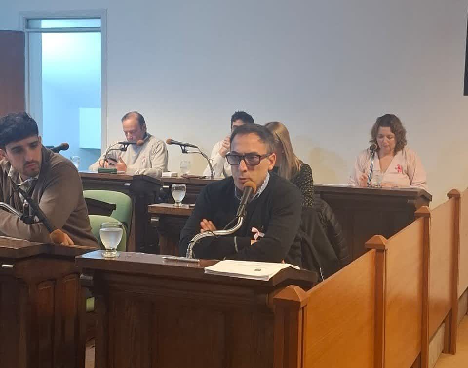 Guillén pide rever la suspensión de la Estudiantina tras hechos de violencia