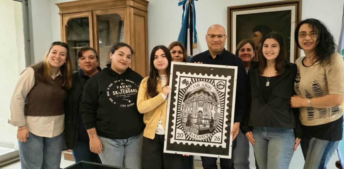 La Escuela de Arte dona una producción propia al patrimonio municipal