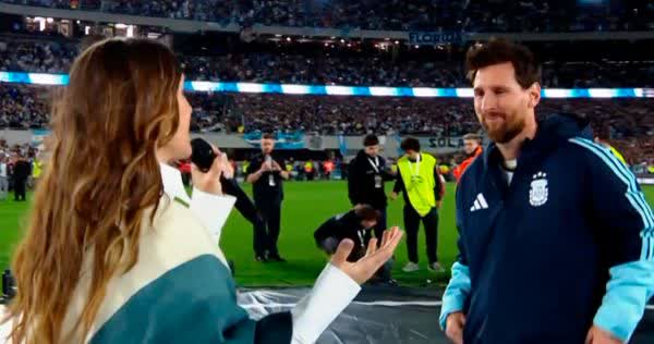 Soledad Pastorutti canta en la despedida de Lionel Messi