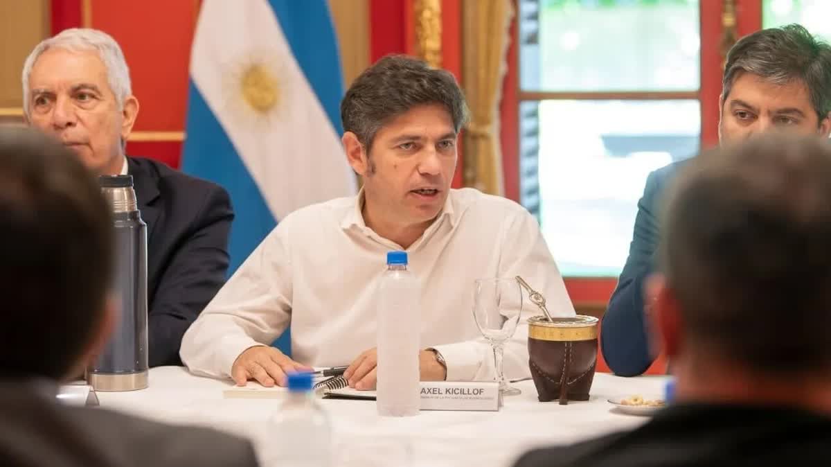 Kicillof se muestra dispuesto a ir a una PASO con Cristina o Massa