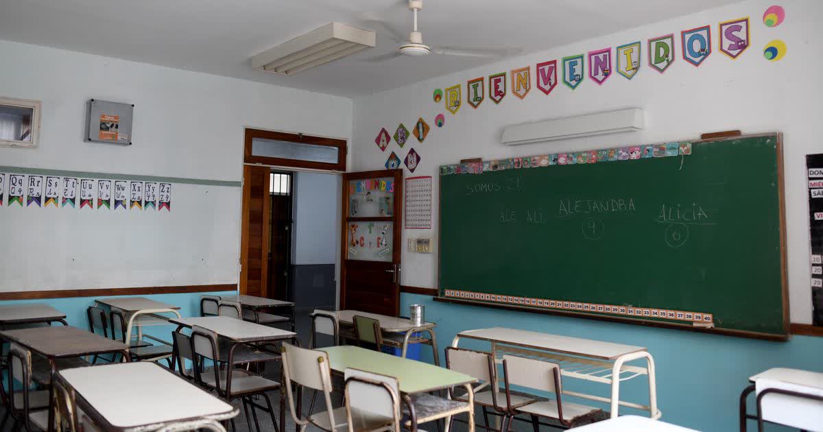 La FEB realiza un paro docente de 48 horas tras rechazar el aumento salarial