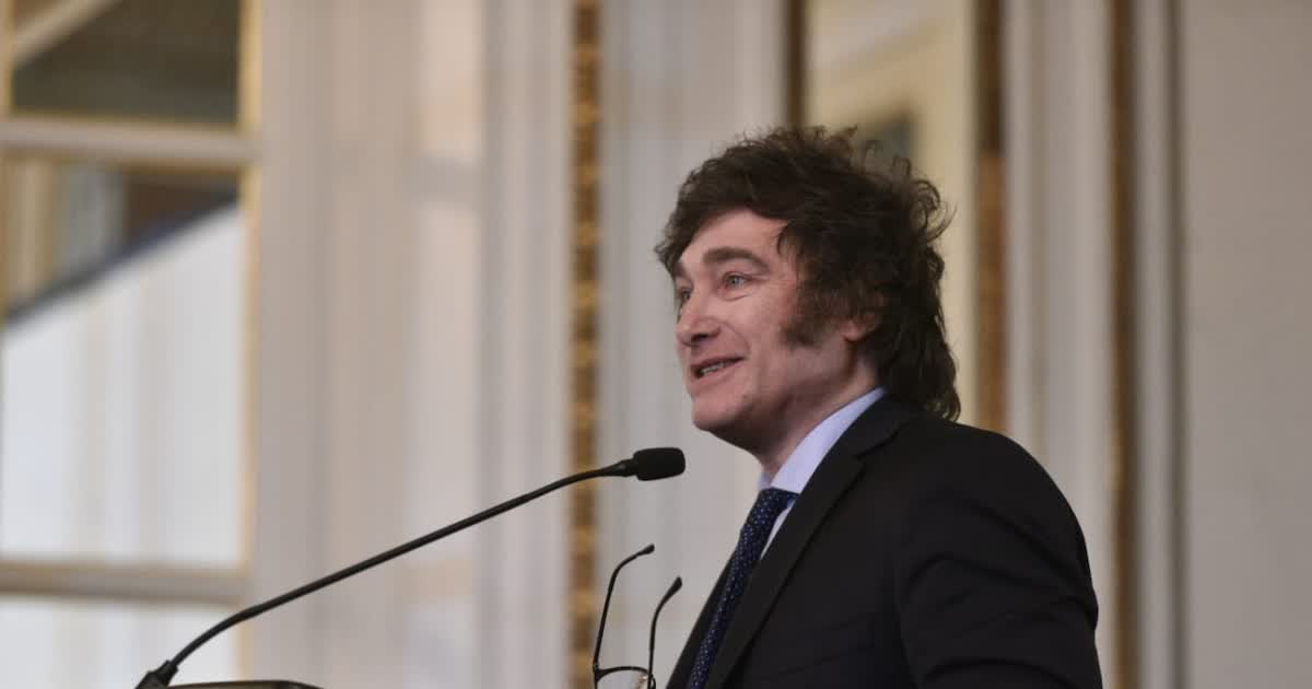 Milei ratifica a Caputo y asegura contar con millonarios fondos