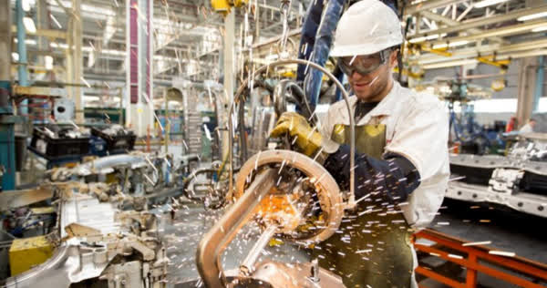 La industria argentina registra el cuarto peor desempeño mundial