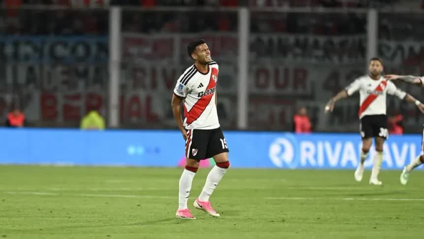 Fausto Vera sufre un desgarro y se pierde el clásico
