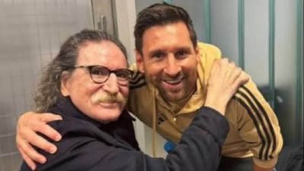 Charly García asiste al partido despedida de Lionel Messi