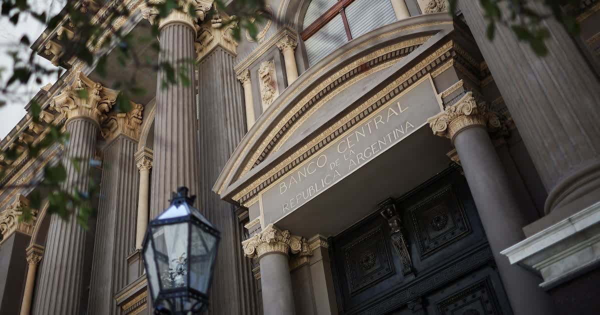 La Auditoría General detecta pérdidas millonarias en el Banco Central