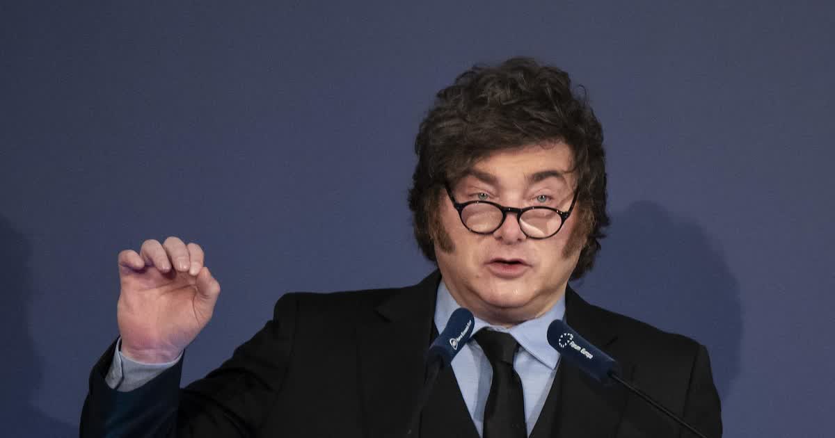 Javier Milei admite que la inflación baja más lento por menor crecimiento