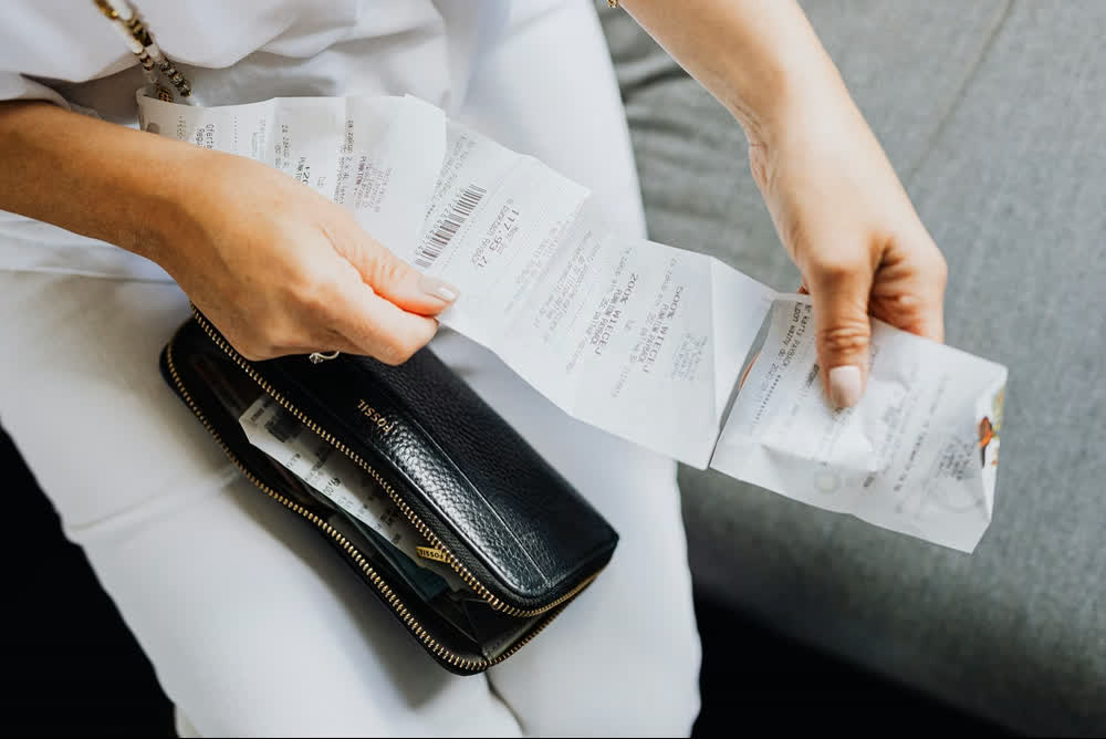 Comercios bonaerenses deben incluir la línea 148 en tickets