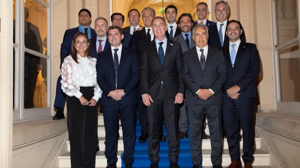El Gobierno busca el apoyo de los gobernadores para la reforma electoral