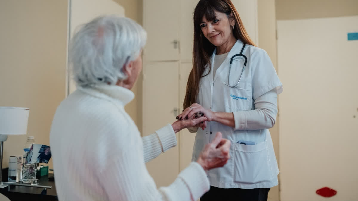 Implementan cuidados paliativos en residencias de larga estadía