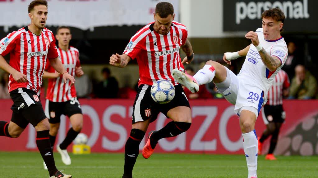 Estudiantes y San Lorenzo empatan 1 a 1 en el estadio UNO