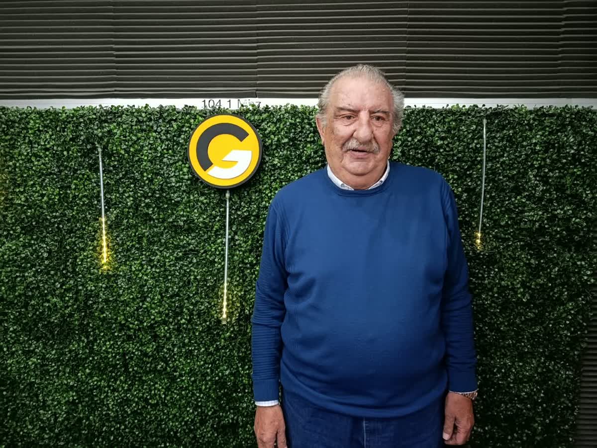 Raúl Cunqueiro repasa la historia de Blanco y Negro