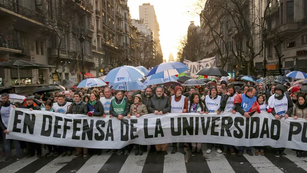 Un juez declara inconstitucional el decreto que frenaba fondos universitarios
